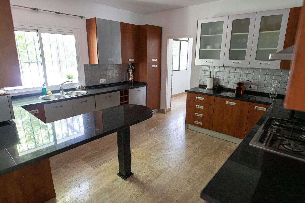 Burganvilla Holiday Home Marbella Exteriör bild
